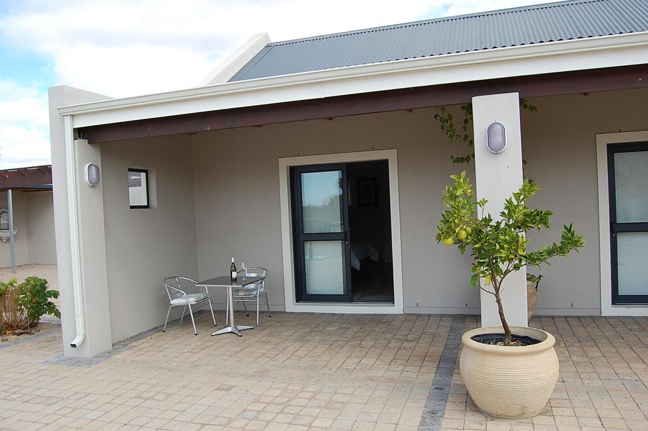 Gasthaus Longacre Olive & Vineyard Estate Langebaan Exterior foto
